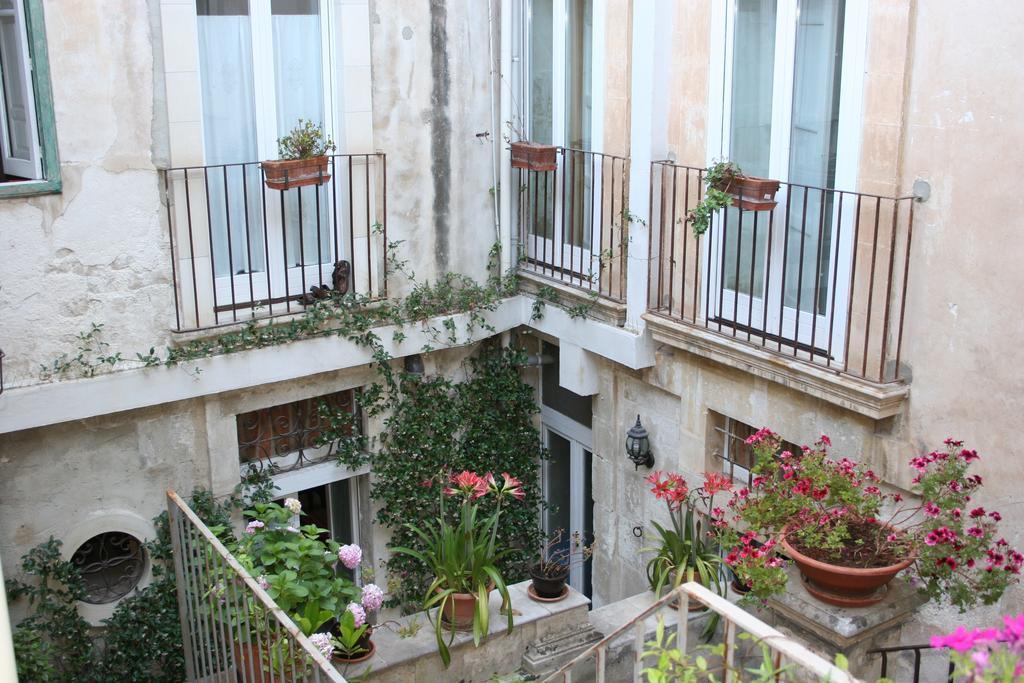 Palazzo Il Cavaliere B&B De Charme Modica Exterior foto